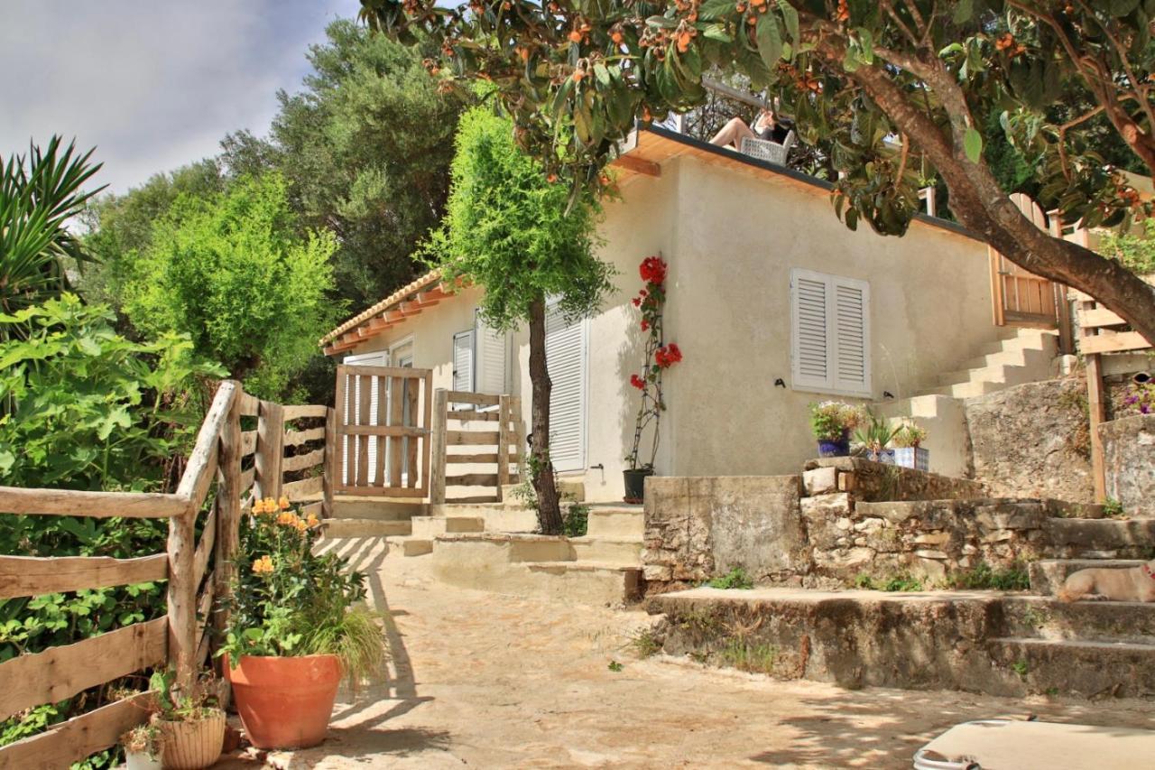Lucia Del Mar Vouni (Corfu)